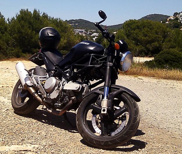 vendo ducati monster dark 620 ie.