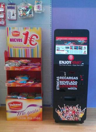 Kiosco digital de gran calidad también canalización lotería, recargas, liberalizaciones…