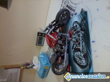 Increible moto de LEGO