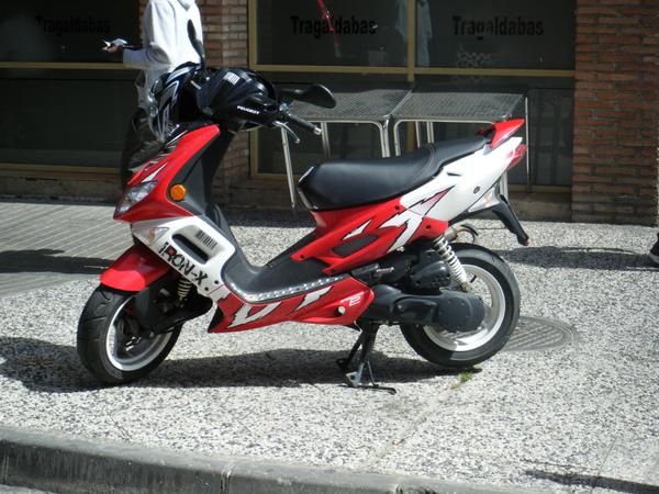 por  necesidad muy  cuidada todo  original y virgen del mecanico 634 099 871