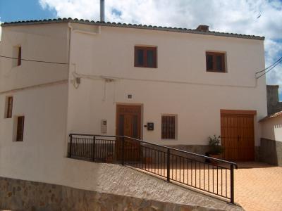 4b  , 2ba   in Teresa De Cofrentes,  Valencia And Costa del Azahar   - 165500  EUR