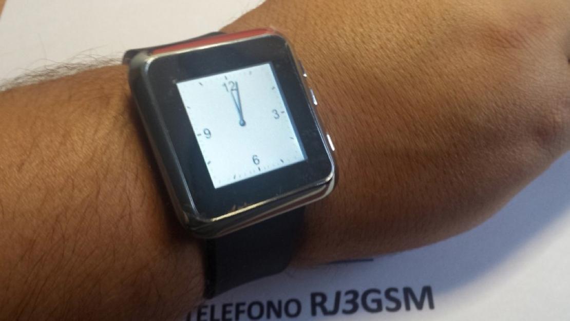 Reloj Teléfono Móvil Inteligente de Pulsera RJ3GSM Espía