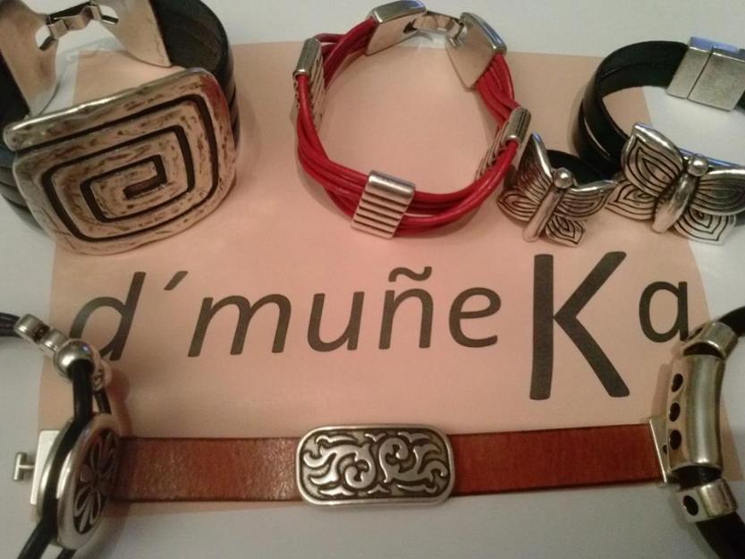 Elige tu pulsera. Cuero y zamak bañado de plata para tus muñecas.