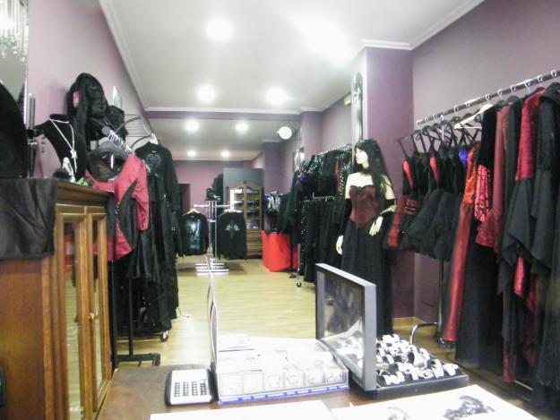 Tienda nueva de ropa gotica en salamanca