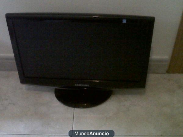 Vendo monitor Samsung SyncMaster 933HD 19\