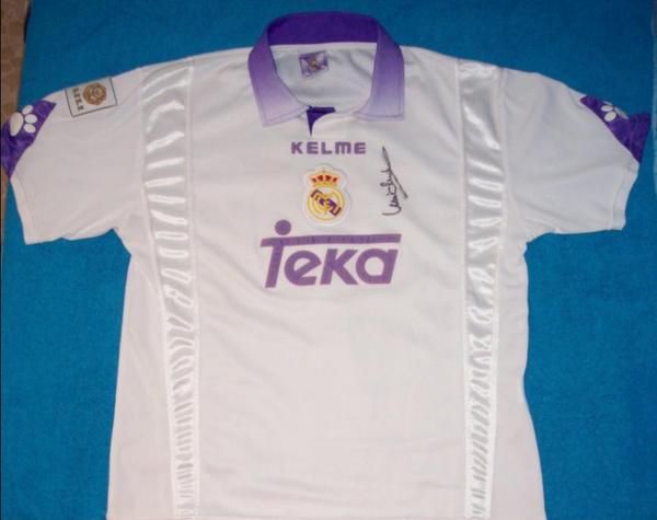 Camiseta Real Madrid, temp. 97/98 firmada por Míchel