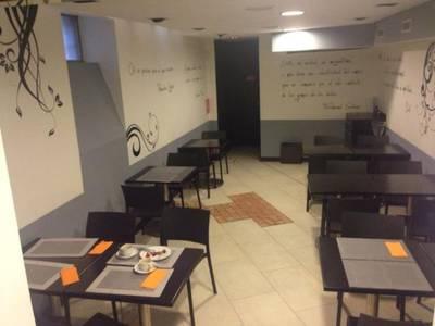 Bar-Cafetería 150m² en zona Ferraz