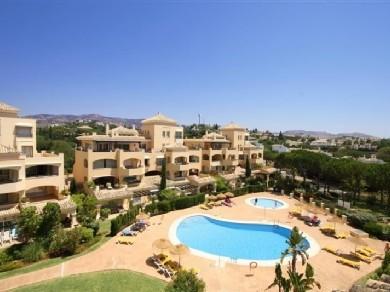 Apartamento con 4 dormitorios se vende en Marbella, Costa del Sol