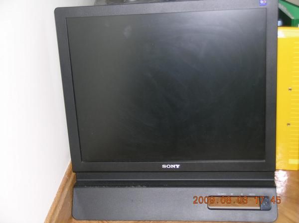 MONITOR TFT DE SONY 19. MODELO SDM-E96D