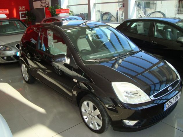 FORD FOCUS (O)1.6 TREND AUTO