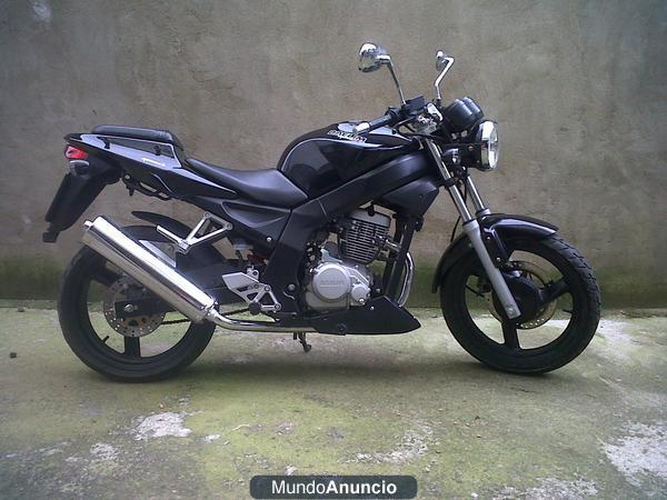 VENDO DAELIM ROADWIN  125c.c.