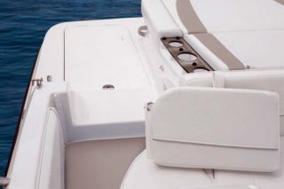 BAYLINER 217 Deck Boat - 2009