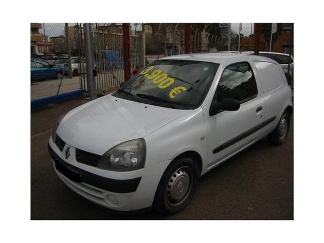 SSANGYONG RODIUS  270 XDI