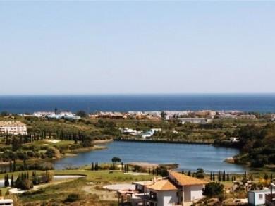 Apartamento con 2 dormitorios se vende en Estepona, Costa del Sol