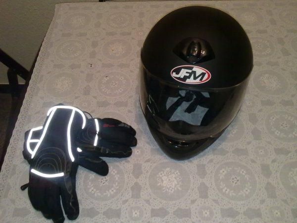 VENDO CASCO PARA CONDUCTOR DE MOTO - SEMINUEVO