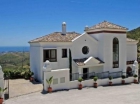 Adosado con 5 dormitorios se vende en Benahavis, Costa del Sol - mejor precio | unprecio.es