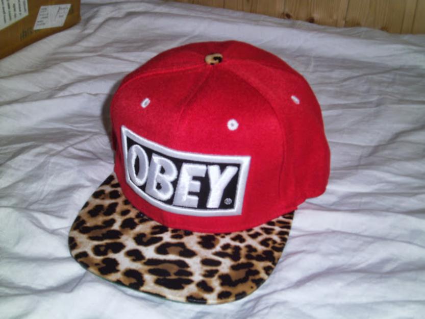 Obey snapback gorra plana leopardo roja