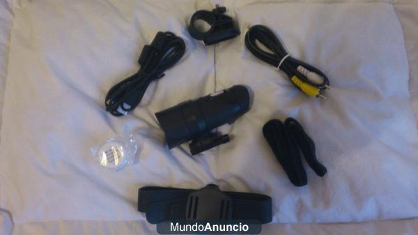 VENDO CÁMARA SUMERGIBLE BICI-MONTAñA-SUBMARINISMO NUEVA