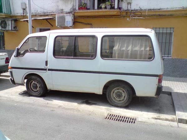 vendo opel midi, con averia junta culata, para piezas