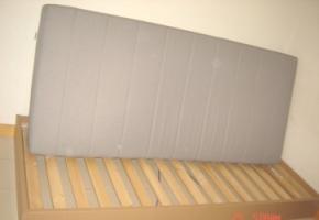 ***URGENTE***vendo cama somier, colcho de 95X200 cm por 100 eur y aire acondicionado 395.