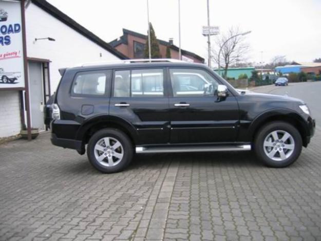 Mitsubishi Pajero    13900EURO