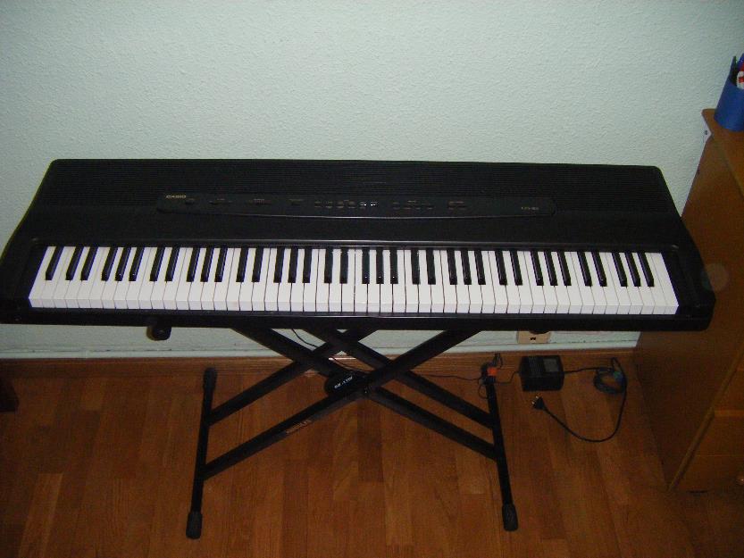 Piano digital en perfecto estado