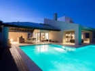 Chalet con 5 dormitorios se vende en Estepona, Costa del Sol - mejor precio | unprecio.es