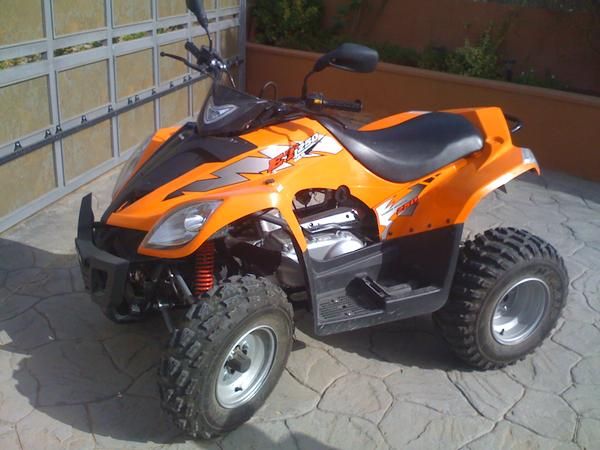 SE VENDE QUAD