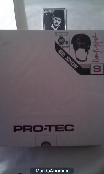 Vendo casco snow a estrenar modelo B2 snow Danny Kass