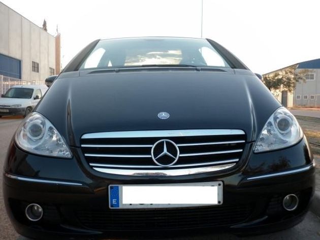 MERCEDES-BENZ A 200 CDI