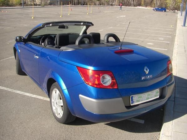 VENDO RENAULT MEGANE CABRIO PREFECTO AÑO 2004..PRECIO 9600 EUROS