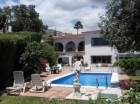 Chalet con 4 dormitorios se vende en Mijas Costa, Costa del Sol - mejor precio | unprecio.es