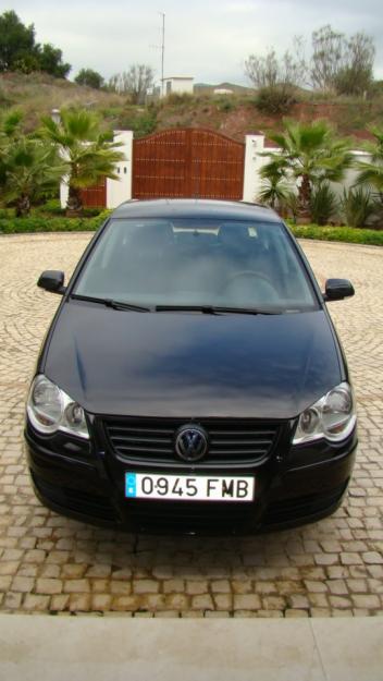 Se vende VOLKSWAGEN POLO de 2007 en buenas condiciones.