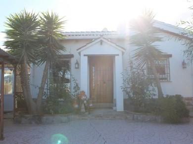 Chalet con 3 dormitorios se vende en Coin