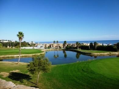 Apartamento con 3 dormitorios se vende en Casares Costa, Costa del Sol