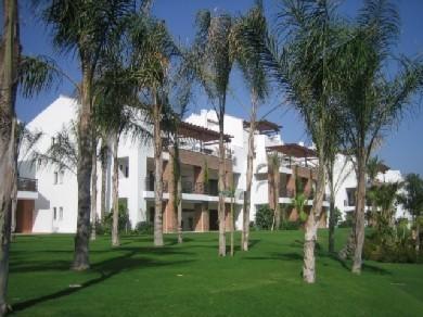 Apartamento con 3 dormitorios se vende en Estepona, Costa del Sol