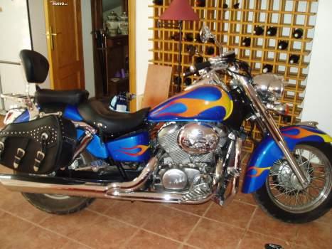 VENDO BONITA HONDA SAHDOW CUSTOMIZADA