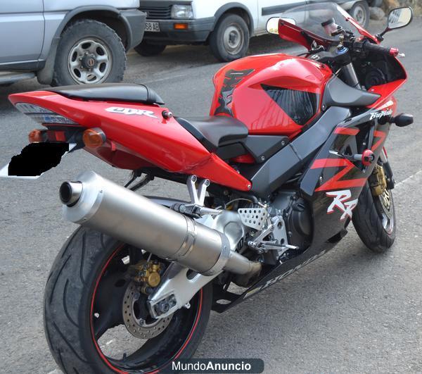 SE VENDE HONDA CBR 900RR FIREBLADE