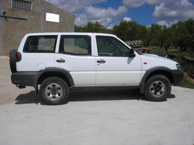 Vendo Nissan terrano II, 2.7