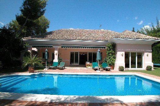 Chalet en venta en Nueva Andalucia, Málaga (Costa del Sol)