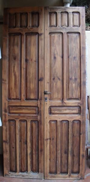 PUERTA ANTIGUA DOBLE HOJA