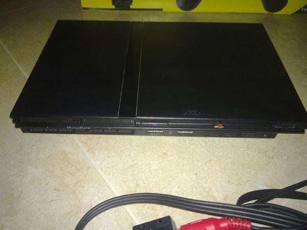 Ps2 slim (buen estado y barato)