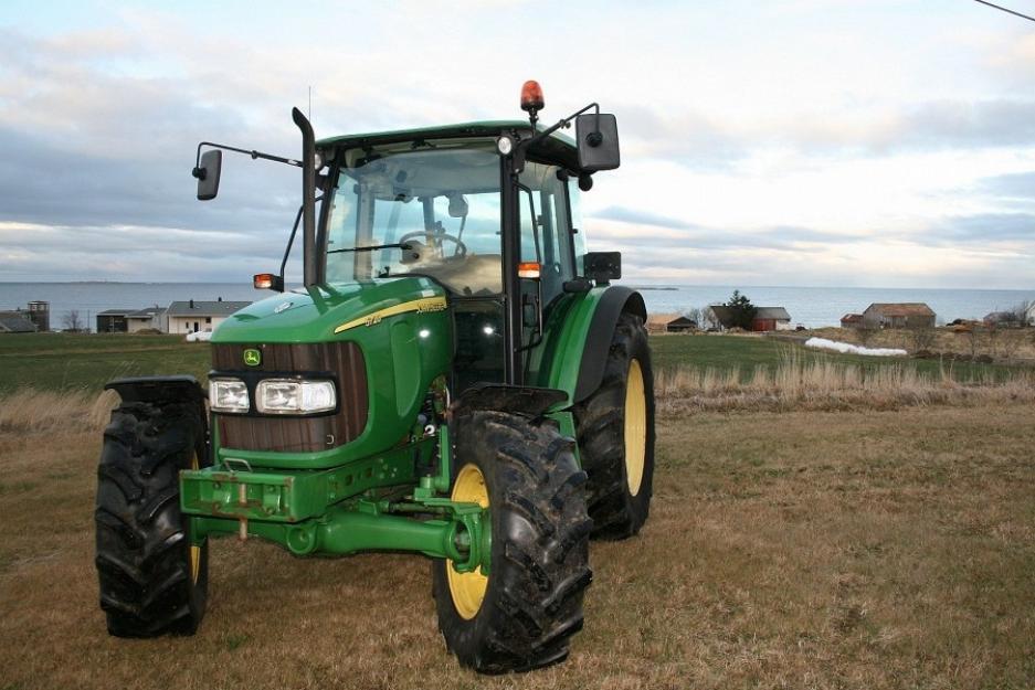 Tractor John Deere 5720