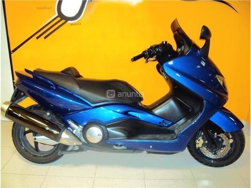 YAMAHA T-Max 500