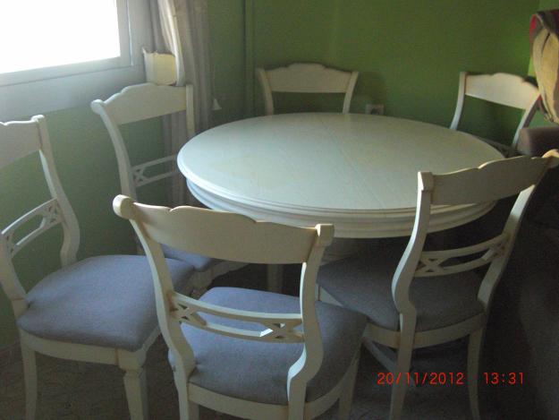 Conjunto de mesa y 6 sillas en blanco