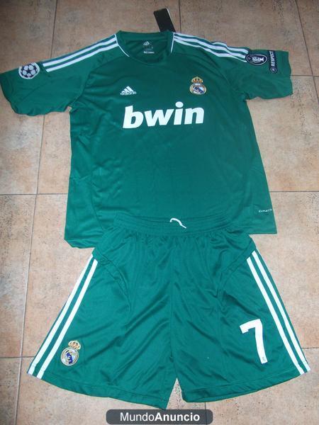 EQUIPACIONES REAL MADRID 2013 VERDES