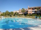 Apartamento con 3 dormitorios se vende en Estepona, Costa del Sol - mejor precio | unprecio.es