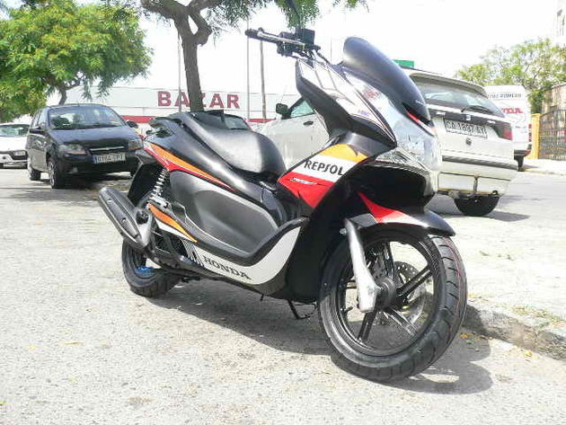 HONDA PCX 125 REPSOL