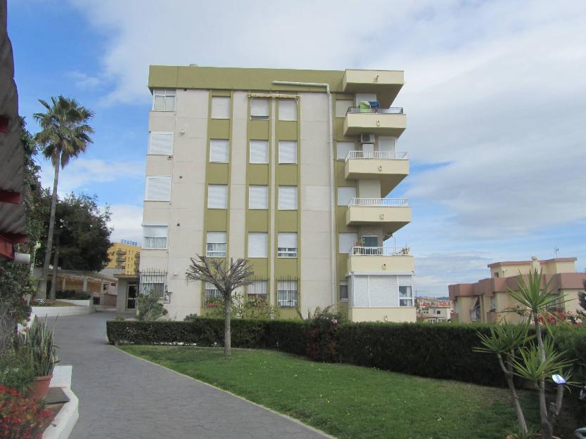 ¡OPORTUNIDAD UNICA! Centro Rincón de la Victoria con vistas panoramicas al mar.