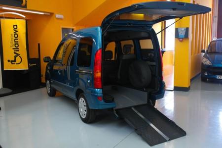 Renault kangoo RENAULT Kangoo Silla de ruedas - pmr - adaptado - minusvlido - rebaje de piso en La Coruña